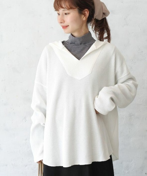 Crisp（クリスプ）の「ビッグワッフルフーディー[c1R2982]（パーカー・レディース・ベージュ/ホワイト・FREE）」の2枚目の写真