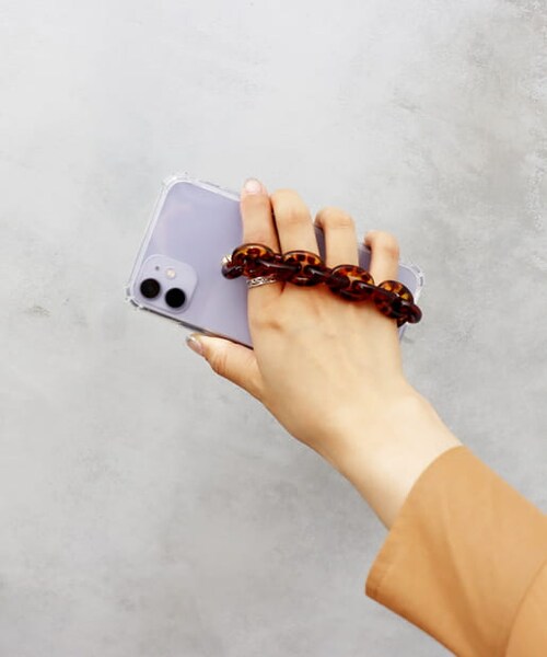 3coins（3coins）の「【ASOKO】＜WEB限定SALE＞べっ甲チェーンiPhone11ケース（スマホケース/カバー・レディース・グリーン/レッド/ブルー・0）」の2枚目の写真
