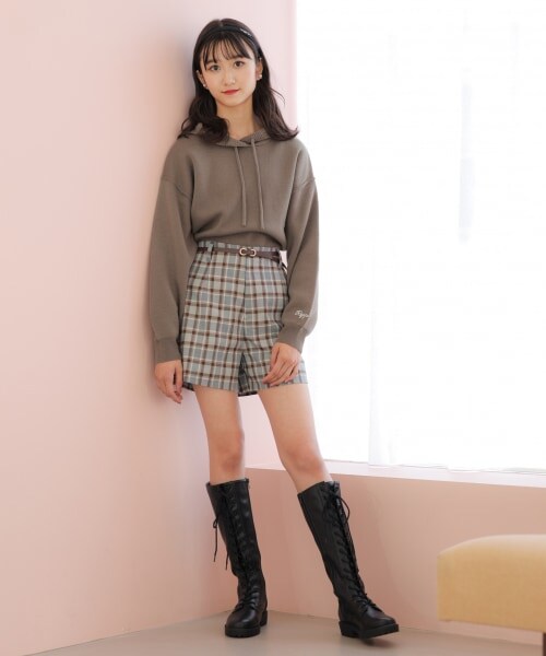 repipi armario（レピピ アルマリオ）の「☆WEB先行予約☆ベルトツキアソートチェックショートパンツ（パンツ・チェック(グレー系)/チェック(ブラウン系)・S(140~150cm)/M(150~160cm)/L(160cm~)）」の3枚目の写真