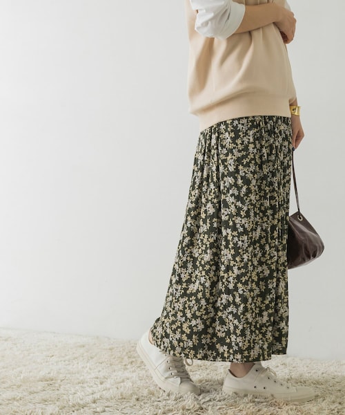 URBAN RESEARCH（アーバンリサーチ）の「雙面穿印花裙（スカート・レディース・墨綠x炭灰色/深藍x橄欖綠・FREE）」の11枚目の写真