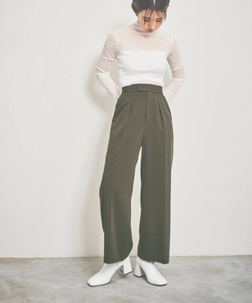 ENsMOL.（エンスモール）の「センタープレスストレッチワイドパンツ（パンツ・レディース・ブルー/チャコールグレー/オフ白・S/M/XS）」の2枚目の写真