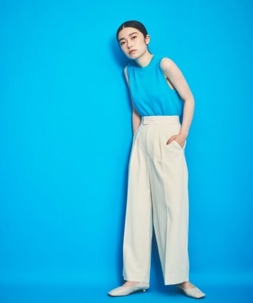 ENsMOL.（エンスモール）の「センタープレスストレッチワイドパンツ（パンツ・レディース・ブルー/チャコールグレー/オフ白・S/M/XS）」の3枚目の写真