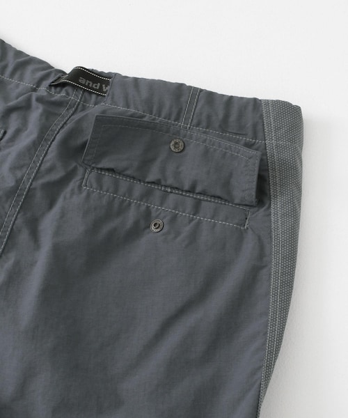 and wander（アンドワンダー）の「and wander PERTEX nylon rip