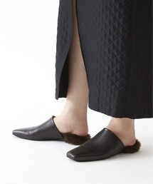 LE TALON（ルタロン）の「GRISE レザースクエアハイバンプミュール