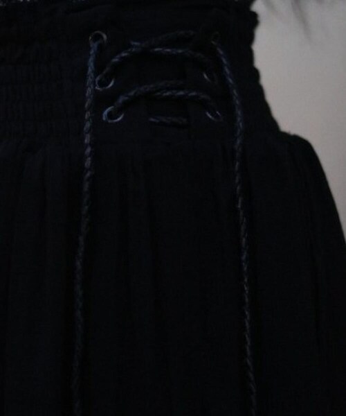 KMRii（ケムリ）の「【別注】KMRii/ケムリ/Lace up Long Skirt/RFL（スカート・BLACK・F）」の7枚目の写真