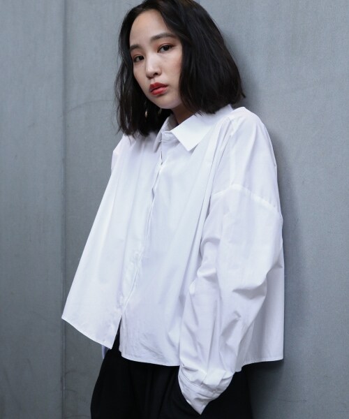 ALAND（エーランド）の「3.3Field Trip／LOOSE CROP シャツ（トップス・グレー()/アイボリー()・FREE）」の9枚目の写真