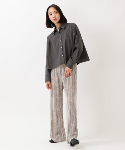 ALAND（エーランド）の「3.3Field Trip／LOOSE CROP シャツ（トップス・グレー()/アイボリー()・FREE）」の13枚目の写真