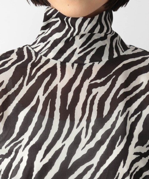 LOWRYS FARM（ローリーズファーム）の「ガラシアータートルＬＳ（トップス・ゼブラ/マーブル・F）」の13枚目の写真