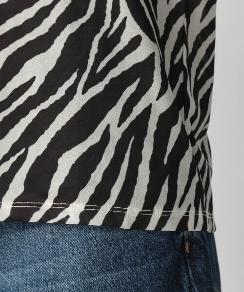 LOWRYS FARM（ローリーズファーム）の「ガラシアータートルＬＳ（トップス・ゼブラ/マーブル・F）」の15枚目の写真