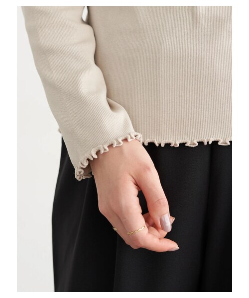 earth music&ecology（アースミュージックアンドエコロジー）の「ハイネックメローリブ長袖プルオーバー（トップス・オフホワイト/ブラック/ライトベージュ/ブラウン/ミント/ラベンダー・S/M）」の3枚目の写真