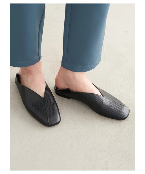 earth music&ecology（アースミュージックアンドエコロジー）の「ORiental TRaffic バブーシュ（シューズ・アイボリー/ブラック/ブラウン・S/M/L）」の3枚目の写真