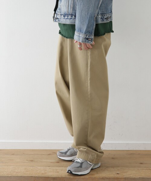 Levi's（リーバイス）の「Levi's STA-PREST LOOSE CHINO（その他・メンズ・H.GOLD・30/32）」の2枚目の写真