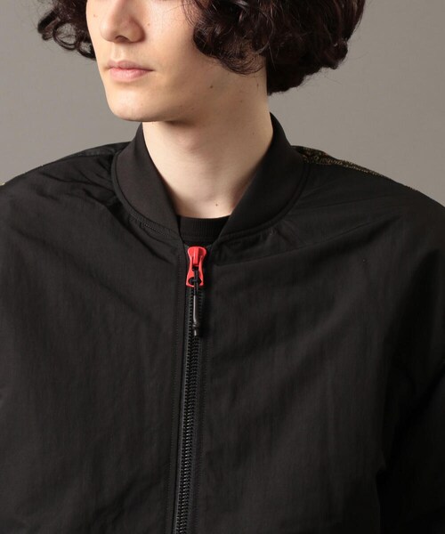 AVIREX(アヴィレックス)の「【WEB限定】ファイターフォト タイプ MA-1/FIGHTER PHOTO TYPE MA-1(ジャケット/アウター・メンズ・BLACK/SAGE・M, L, XL, XXL)」の5枚目の写真