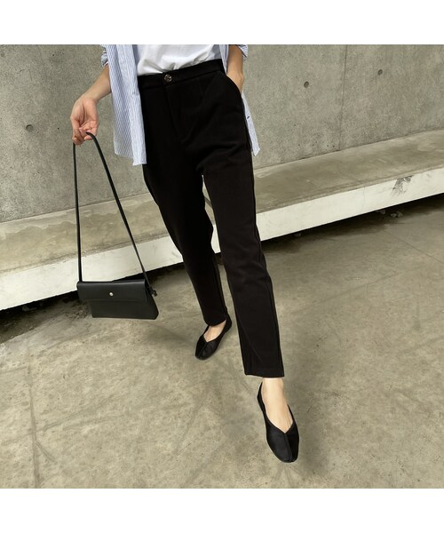 copine(コピン)の「スエードストレートパンツ(2size)(その他パンツ・レディース・ブラック・M/L)」の1枚目の写真