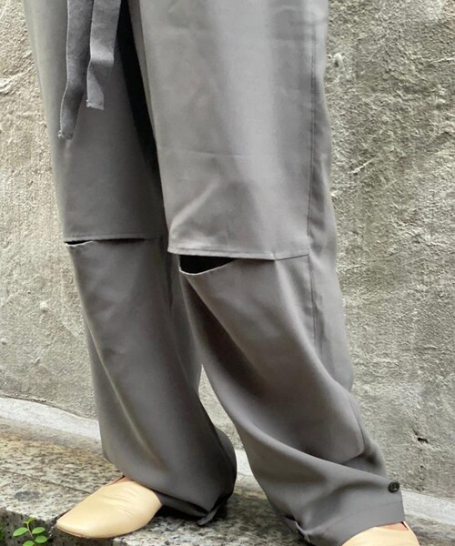 Toironier（トワロニエ）の「Toironier(トワロニエ ) リラックスパンツ RELAX TWILL PANTS（パンツ・BEIGE/OLIVE・1/2）」の4枚目の写真