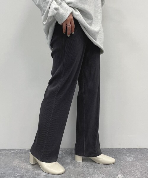 PAGEBOY（ページボーイ）の「スモーキーフリーカットパンツ（パンツ・ブラック/チャコール/アクア・FREE）」の2枚目の写真