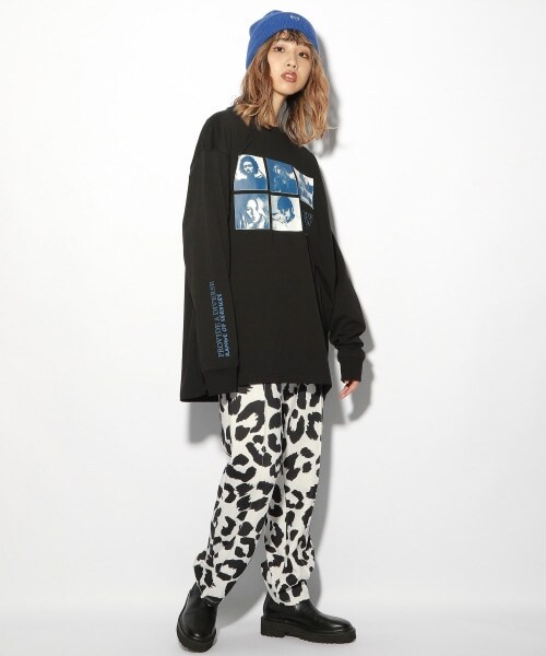 PAGEBOY（ページボーイ）の「ヒューマンフォトロンＴ【WEB先行アイテム】（トップス・オフホワイト/ブラック・M/L）」の14枚目の写真