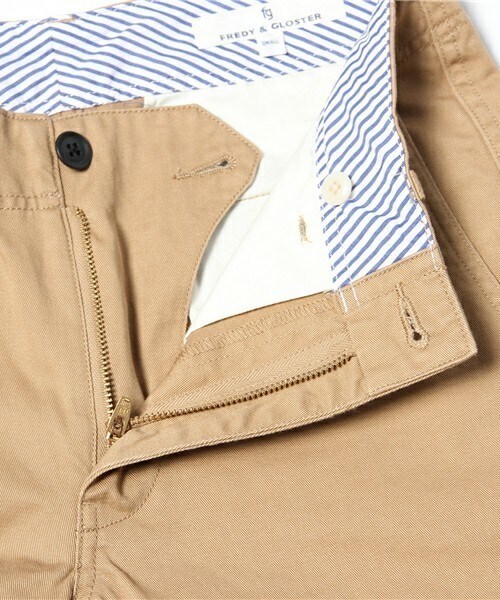 FREDY&GLOSTER（フレディアンドグロスター）の「コールドマーセ加工 チノパンツ（チノパンツ・メンズ・ホワイト/ベージュ・SMALL/MEDIUM/LARGE）」の9枚目の写真