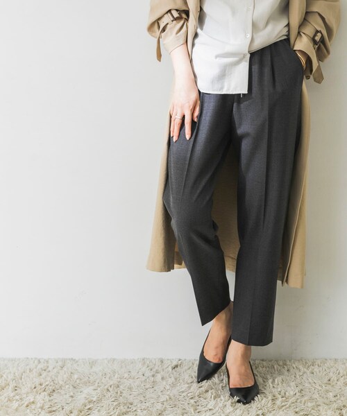 URBAN RESEARCH(アーバンリサーチ)の「ウォッシャブルウールドロストテーパードパンツ(その他・レディース・CHARCOAL/BEIGE/BLACK・34/36/38)」の20枚目の写真