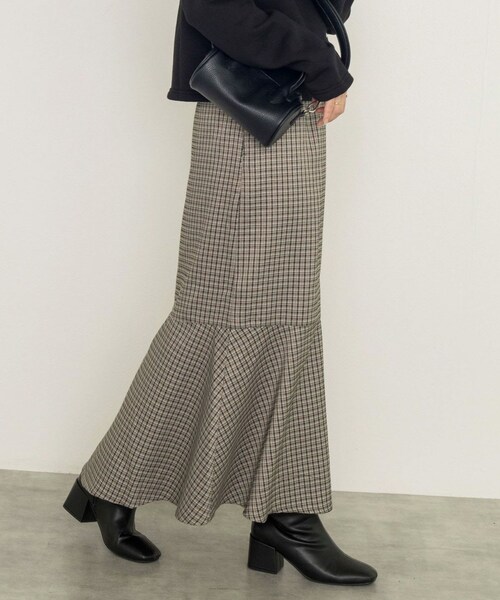 w closet（ダブルクローゼット）の「織りチェックマーメイドスカート（スカート・レディース・サックス/オレンジ/ベージュ/グリーン・FREE）」の10枚目の写真