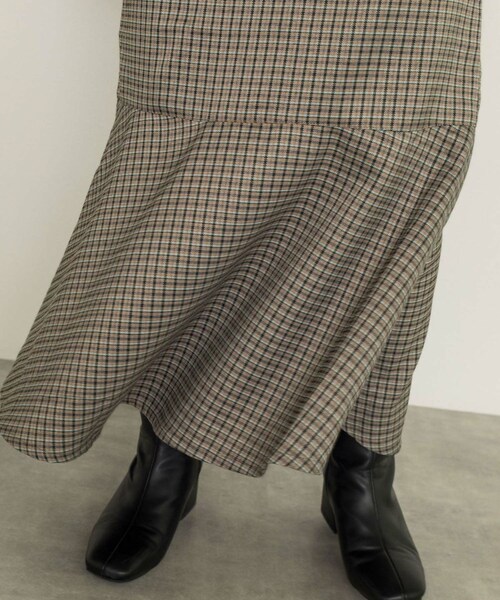 w closet（ダブルクローゼット）の「織りチェックマーメイドスカート（スカート・レディース・サックス/オレンジ/ベージュ/グリーン・FREE）」の11枚目の写真