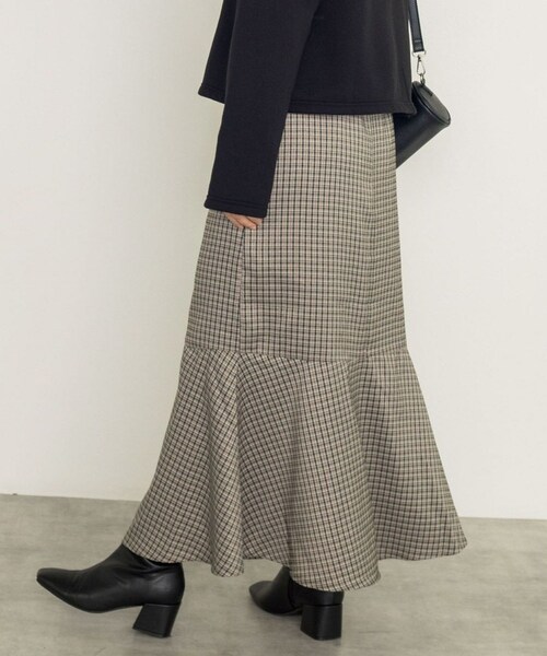 w closet（ダブルクローゼット）の「織りチェックマーメイドスカート（スカート・レディース・サックス/オレンジ/ベージュ/グリーン・FREE）」の14枚目の写真