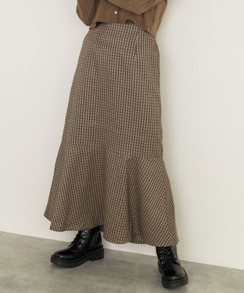 w closet（ダブルクローゼット）の「織りチェックマーメイドスカート（スカート・レディース・サックス/オレンジ/ベージュ/グリーン・FREE）」の2枚目の写真