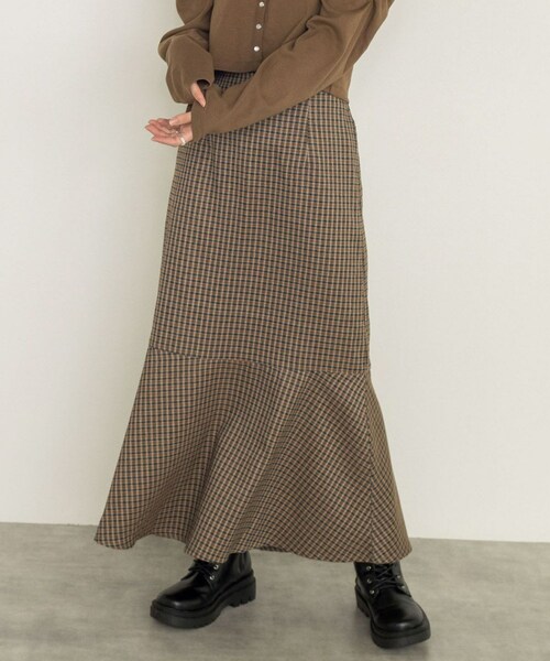 w closet（ダブルクローゼット）の「織りチェックマーメイドスカート（スカート・レディース・サックス/オレンジ/ベージュ/グリーン・FREE）」の21枚目の写真
