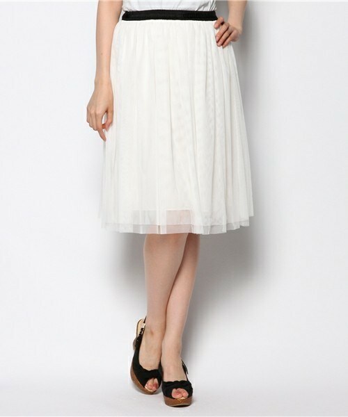 FREDY&GLOSTER(フレディアンドグロスター)の「【non-no掲載】チュールスカート(スカート・レディース・オフホワイト/ネイビー/ベビーピンク/ブラック/カーキ/ピンクベージュ/ライトグレー・38)」の2枚目の写真
