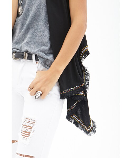 FOREVER 21（フォーエバー トゥエンティーワン）の「FOREVER 21 Embroidered Southwestern Vest（ダウンベスト・レディース・Black/red・Large/Medium/Small）」の4枚目の写真