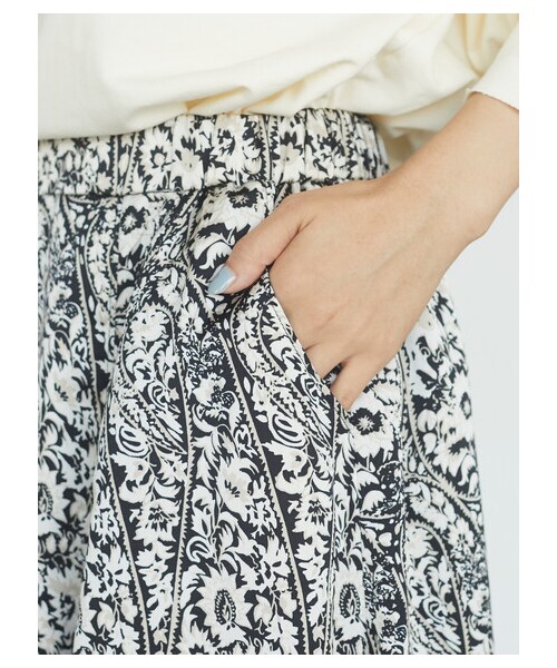 Green　Parks（グリーンパークス）の「・furry rate ペイズリーマーメイドスカート（スカート・ブラック/ベージュ・F）」の10枚目の写真