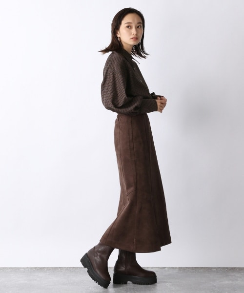 JEANASIS（ジーナシス）の「ヌバックライクマーメイドスカート（スカート・ブラック()/ブラウン()/グリーン()・S/M）」の7枚目の写真