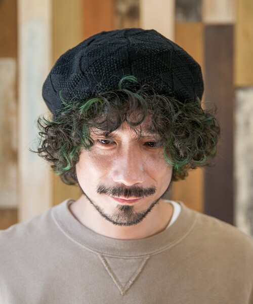 無(ム)の「RASSEL CHECK BERET【ラッセルチェックベレー】(ハンチング/ベレー帽・レディース・パープル/ブラック/グレー/ホワイト/ダークブラウン/ダークグレー/ワインレッド/ネイビー・FREE)」の2枚目の写真