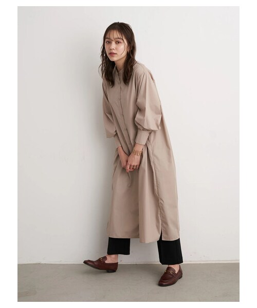 earth music&ecology(アースミュージックアンドエコロジー)の「バンドカラーシャツワンピース(ワンピース/ドレス・オフホワイト/ベージュ/ストライプブルー/ストライプグレー・F)」の19枚目の写真