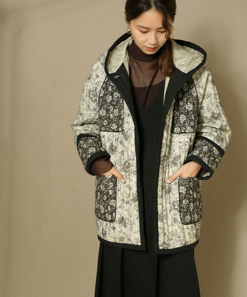 KBF(ケイビーエフ)の「印花絎縫連帽外套(ジャケット/アウター・レディース・淺藍色/黑色・one)」の11枚目の写真