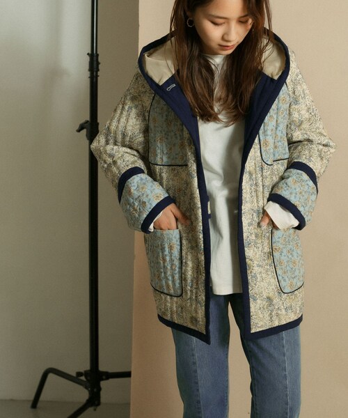 KBF(ケイビーエフ)の「印花絎縫連帽外套(ジャケット/アウター・レディース・淺藍色/黑色・one)」の3枚目の写真