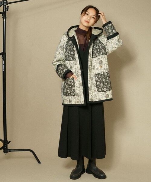 KBF(ケイビーエフ)の「印花絎縫連帽外套(ジャケット/アウター・レディース・淺藍色/黑色・one)」の16枚目の写真