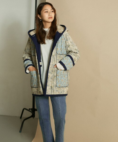 KBF(ケイビーエフ)の「印花絎縫連帽外套(ジャケット/アウター・レディース・淺藍色/黑色・one)」の6枚目の写真