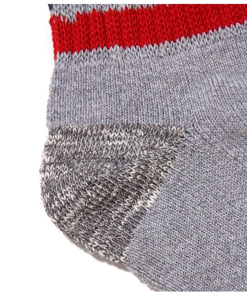 JUNRED（ジュンレッド）の「スラブサンドラインミドルソックス（レッグウェア・メンズ・チャコール/ホワイト/ネイビー・F）」の6枚目の写真