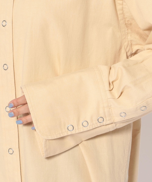 RUMBLE RED（ランブルレッド）の「RUMBLE RED(ランブルレッド) Denim Big Shirts（トップス・BEIGE/BLUE/BORDER・F）」の5枚目の写真