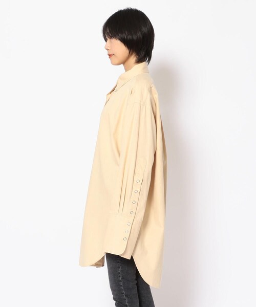 RUMBLE RED（ランブルレッド）の「RUMBLE RED(ランブルレッド) Denim Big Shirts（トップス・BEIGE/BLUE/BORDER・F）」の2枚目の写真