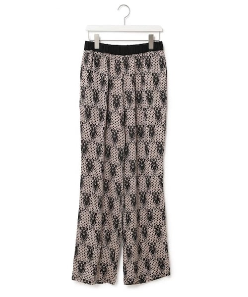 ADAM ET ROPE'（アダムエロペ）の「【ne Quittez pas】MODAL SATIN ETHNIC PRINT PANTS（パンツ・レディース・ブラウン/ベージュ・M）」の2枚目の写真
