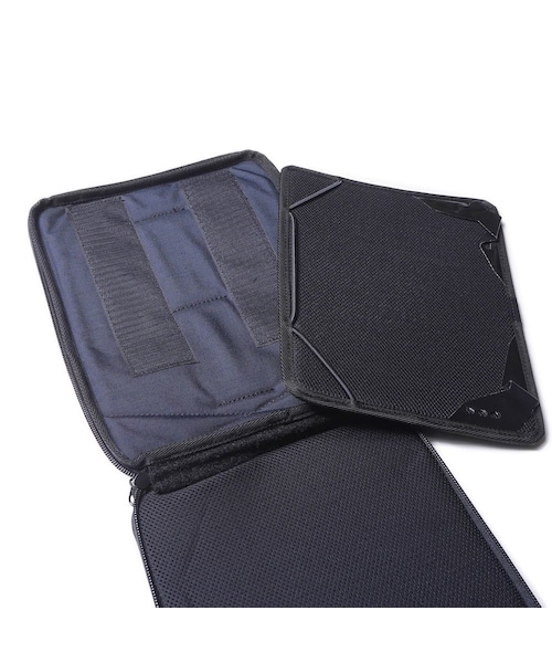 bagjack CircDisCover for iPad Berlin 製 iPad cover by bagjack using innovative SNAP fasteners