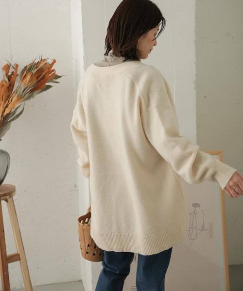 URBAN RESEARCH DOORS（アーバンリサーチドアーズ）の「ハミルトンウールVネックカーディガン（その他・レディース・IVORY/L.GREGE/SMOKE GRN・one）」の12枚目の写真