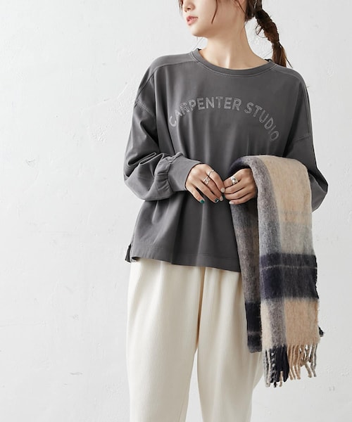 PUAL CE CIN（ピュアルセシン）の「シルケット風プリントロングスリーブ（Tシャツ/カットソー・レディース・ベージュ/マスタード/グリーン/グレー・FREE）」の2枚目の写真