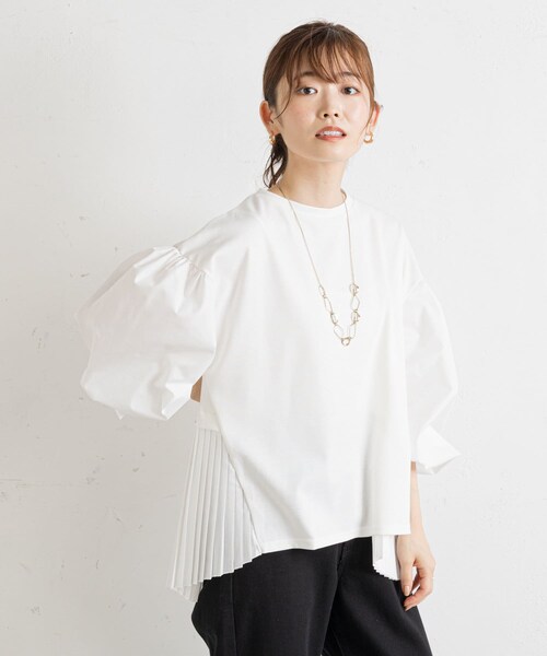 prose verse(プロズヴェール)の「異素材バックプリーツプルオーバー(Tシャツ/カットソー・レディース・オフホワイト/ブラック・M)」の1枚目の写真