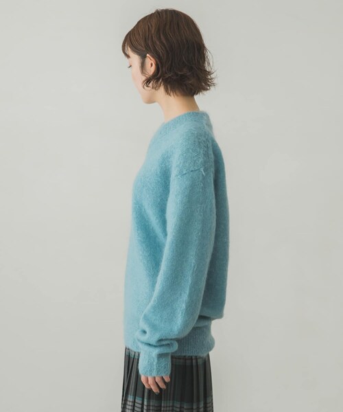 AURALEE(オーラリー)の「AURALEE BRUSHED SUPER KID MOHAIR V-NECK PULLOVER(その他・レディース・LIGHTBEIGE/T BLUE・1)」の14枚目の写真
