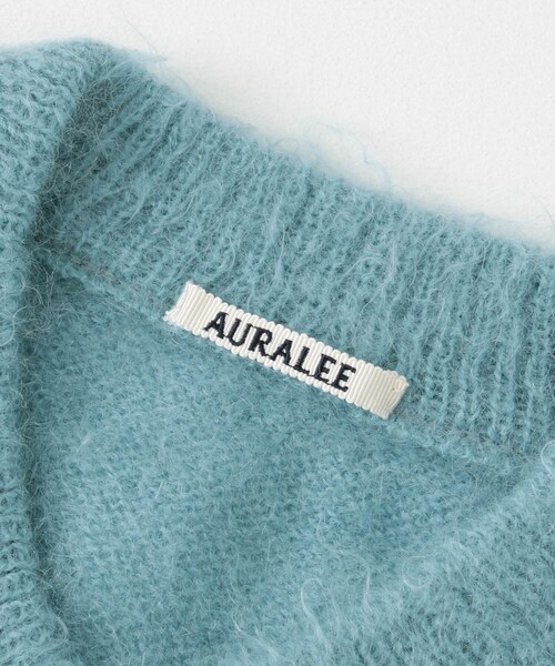 AURALEE(オーラリー)の「AURALEE BRUSHED SUPER KID MOHAIR V-NECK PULLOVER(その他・レディース・LIGHTBEIGE/T BLUE・1)」の21枚目の写真