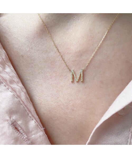 les desseins de DIEU(レデッサンドゥデュー)の「レ デッサン ドゥ デュー 989 ピタキラ イニシャル ダイヤモンド ネックレス(ネックレス・レディース・ゴールド・40cm)」の3枚目の写真