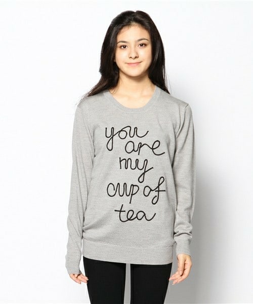 Markus Lupfer (マーカスルプファー)の「Markus Lepfer 『YOU ARE MY CUP OF TEA』ニット(ニット/セーター・レディース・ライトグレー・SMALL)」の1枚目の写真